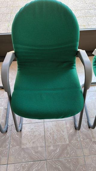 Sillas de Oficina Fijas Verdes ( POR UNIDAD)