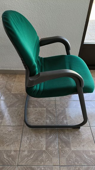 Sillas de Oficina Fijas Verdes ( POR UNIDAD)
