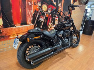 Harley-Davidson Softail Street Bob 107 2019 | 30.900 km
