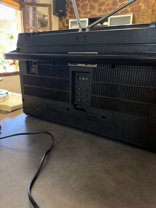 Radio Casete Hitachi Portátil