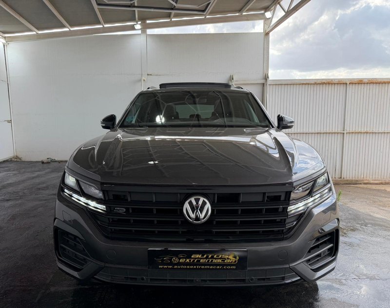 Volkswagen Touareg 2023, foto 2