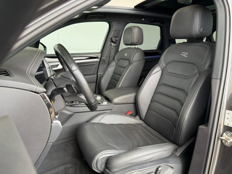 Volkswagen Touareg 2023, foto 13