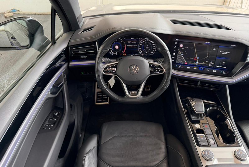 Volkswagen Touareg 2023, foto 34