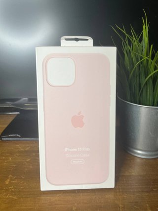 Funda iPhone 15 Plus Silicone Case Rosa