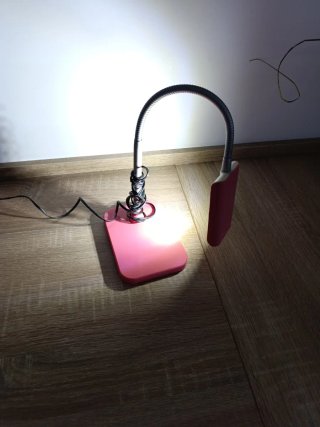 Flexo de escritorio rosa