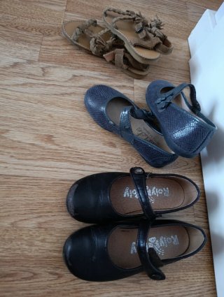 Lote 3 pares zapatos niña