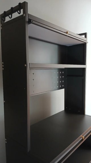 Estantería metálica gris