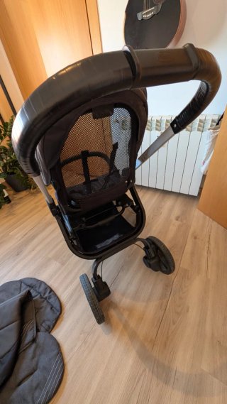 Carrito bebé Chicco Alysia 3 en 1 color gris
