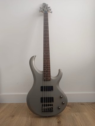 Bajo Eléctrico Ibanez BTB 205 5 Cuerdas
