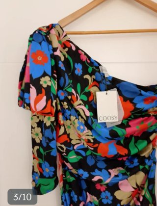 Vestido COOSY estampado floral con flecos