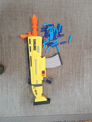 Nerf Fortnite Amarillo