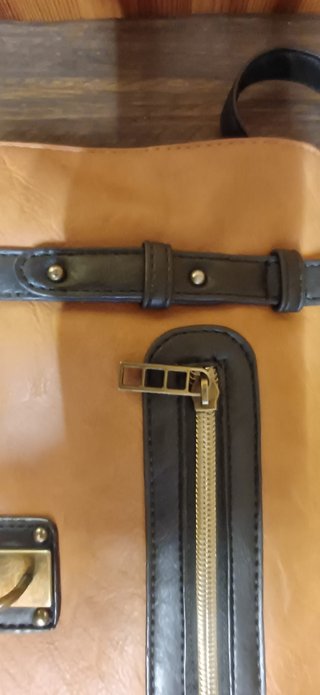 Bolso Misako Marrón y Negro con Candado