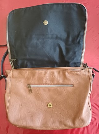 Bolso Misako Marrón y Negro con Candado