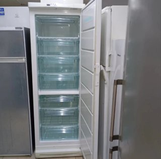 Congelador vertical Electrolux Blanco