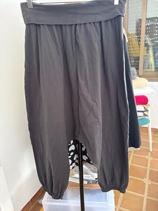 Pantalones Oysho Beige y gris