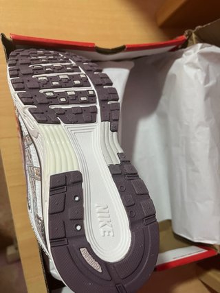 Zapatillas Nike P-6000 Grises y Plateadas Nuevas