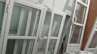 5 Ventanas Aluminio y 2 Puertas Balconeras
