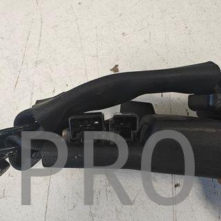 ANCLAJE CINTURON CENTRAL TRASERO TOYOTA AVENSIS