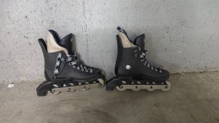 Patines en línea negros talla 40