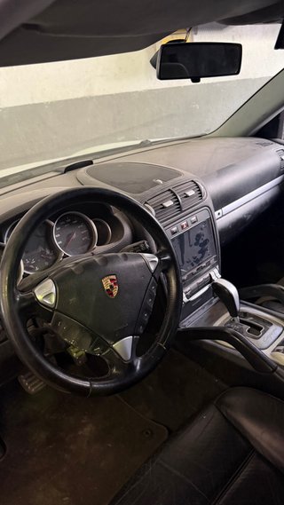 Porsche Cayenne 2003