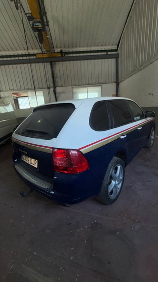 Porsche Cayenne 2003