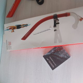 Tubo de snorkel rojo Speedo