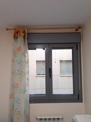 Cortina infantil con dibujos de ratones