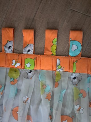 Cortina infantil con dibujos de ratones