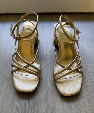Sandalias Parfois Tiras Tacón Dorado