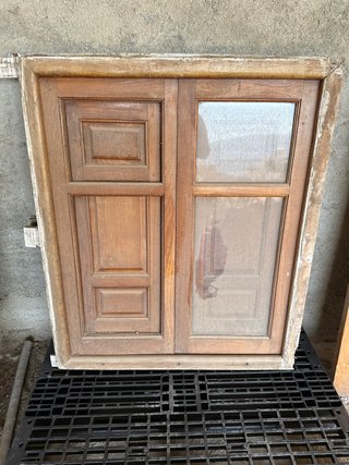 Ventana de madera antigua 1,20 x 1m