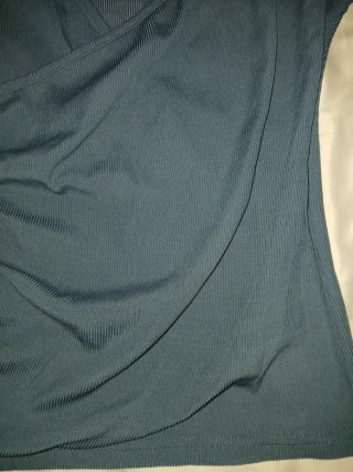 Blusa gris manga larga