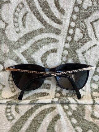 Gafas de sol Karen Millen negras