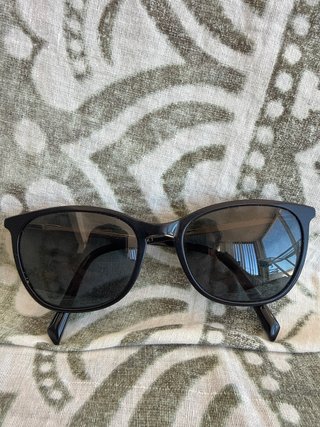 Gafas de sol Karen Millen negras