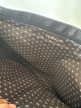 Bolso ejecutivo Kipling gris