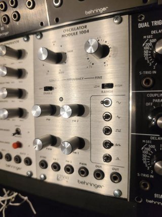 Módulos Behringer , 1003, 1004.