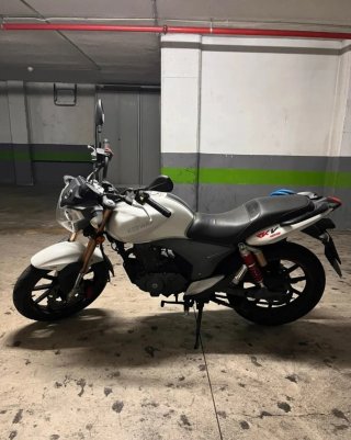 Keeway 125cc Naked Blanca Manual