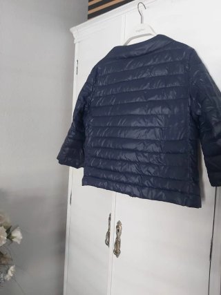 Chaqueta azul acolchada
