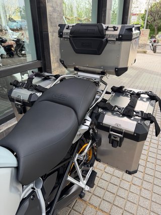 BMW R 1250 GS ADVENTURE GRIS HIELO
