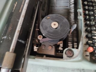 Máquina de escribir Hispano Olivetti Retro