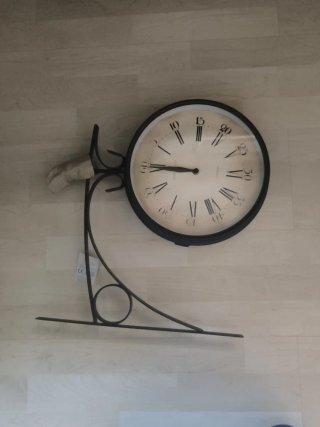Reloj de pared doble cara