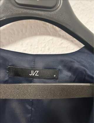 Traje de hombre azul marino. Marca JVZ
