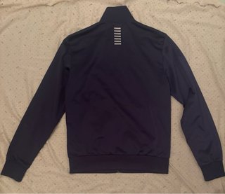 Sudadera EA7 Emporio Armani de tejido técnico