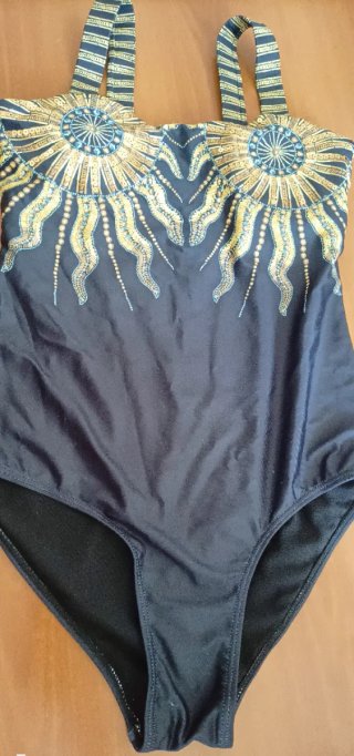 Costume da bagno nero e oro