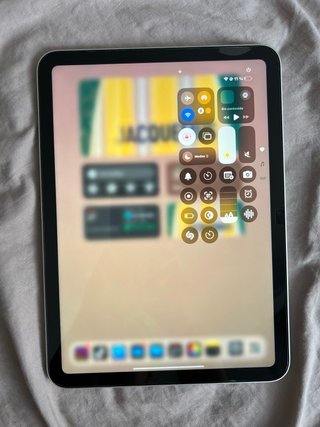 iPad Air 10ª Gen Plata 64gb