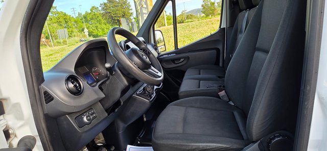 Mercedes-Benz Sprinter 2023 LONG L3H2