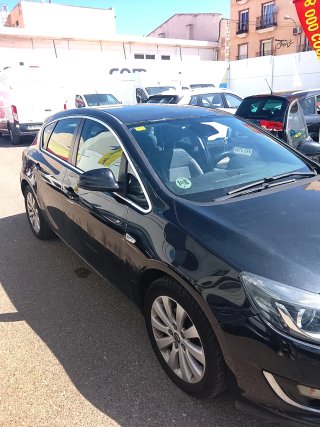 Opel Astra 2014
