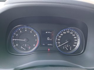 HYUNDAI KONA TECNO 2C Red 4x2 120cv