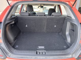 HYUNDAI KONA TECNO 2C Red 4x2 120cv