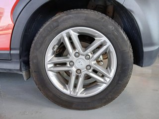 HYUNDAI KONA TECNO 2C Red 4x2 120cv