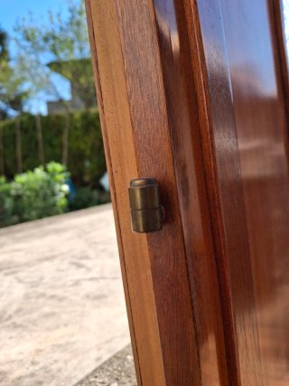 Porta in legno con vetro
